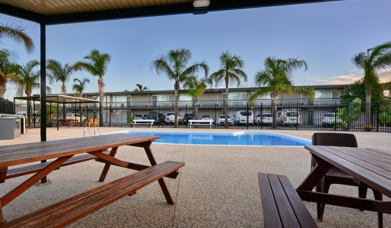 Westland Hotel Motel Whyalla Exterior foto